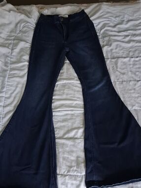 KanCan Bell Bottoms Size 27